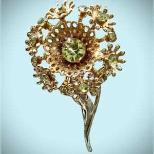 Vintage Peridot Green Flower Brooch